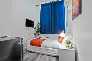 فندق Discover Potts Point Budget Accommodation