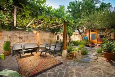Aparthotel Peri̇ Cave Konak