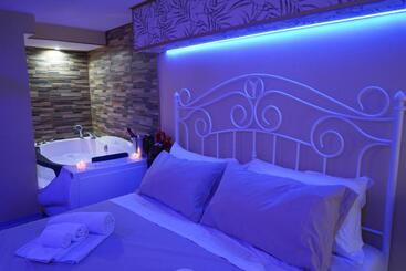 آپارتمان‌های توریست‌ها Corte Manzoni Independent Suite