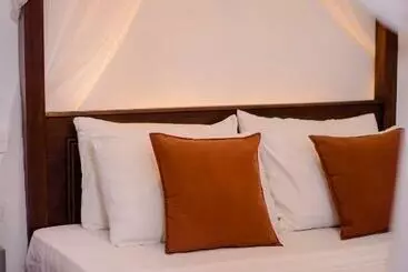 Bed & Breakfast Blooming Polhena