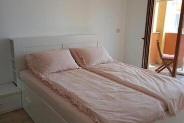 Apartaments turístics Perla 1 Apartments