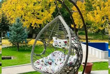 Alberg Harmonia Garden Gastroyard&