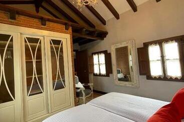 Vakantie-appartementen Apartamento Del S Xvi En El Casco Histórico De Luanco