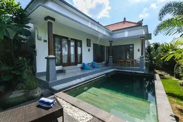 آپارتمان‌های توریست‌ها Fer Vio House Tumbak Bayuh