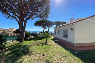 ツーリストアパートメント Independent Villa Beach House El Bosque