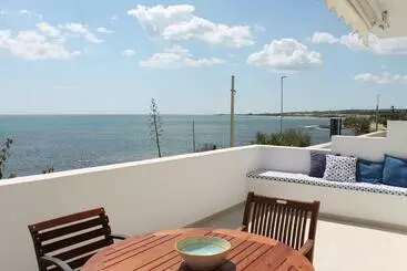 Turistihuoneistot Casa Fronte Mare A Torre Vado 2