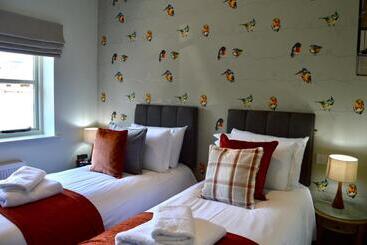 The Nest Hotel & Restaurant