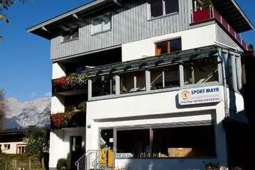 تختخواب و صبحانه Frühstückspension Sport Mayr