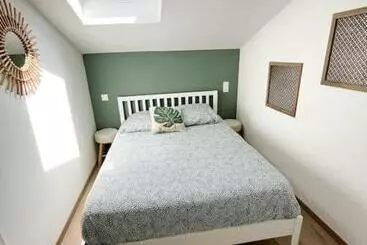 ツーリストアパートメント Duplex Centre Ville   50m De La Plage   Clim   Garage   Netflix