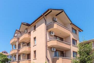 Pensão Guest House Ivanovi