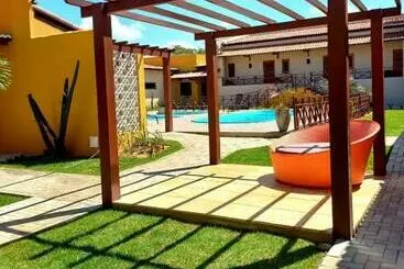 ペンション Pousada Império