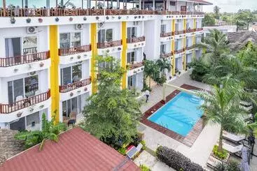 Canary Nungwi Hotel & Restaurant