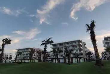 Huoneistohotelli Porto Said بورتوسعيد شاليه غرفه وصاله ارضى