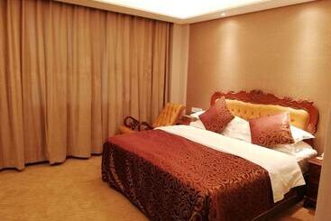 Hotel Hongluyuan Ningjiang Grand