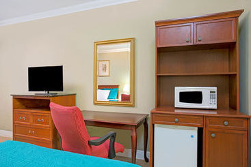 汽车旅馆  Sun And Surf Inn