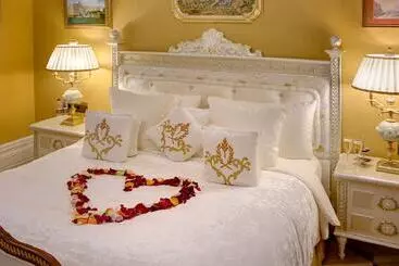 هتل Trezzini Palace Boutique