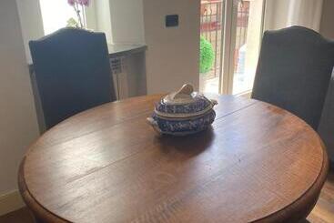 آپارتمان‌های توریست‌ها “la Pinta” Elegante Appartamento Al Vomero