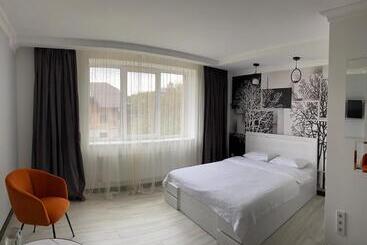 酒店 готель ресторан два леви