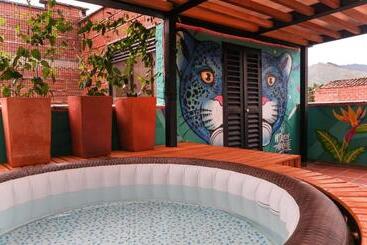 آپارتمانهای توریستها Parque Provenza And Lleras Minutes Away