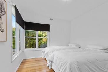 آپارتمان‌های توریست‌ها Sea Forever