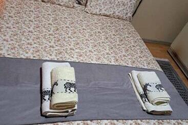 آپارتمان‌های توریست‌ها Apartman Ana