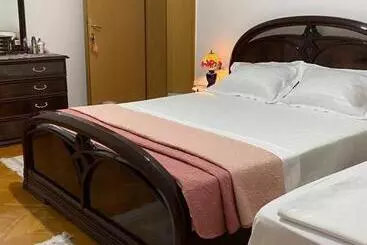 Majatalo Guest House Nuhii