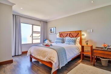 آپارتمان‌های توریست‌ها Sea Cliff Condo