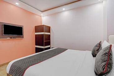 호텔 Super Townhouse Riddhi Regency Near Indira Nagar Metro Station