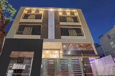 Hotel Super Townhouse Riddhi Regency Near Indira Nagar Metro Station