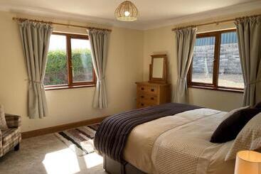 شقق خاصة سياحية Sunny Bank Countryside Escape With Private Hot Tub And Countryside Views