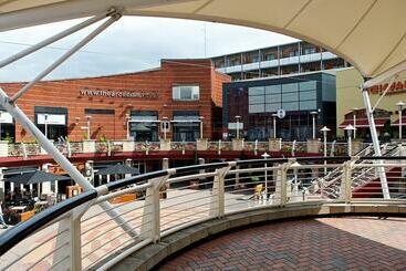 هتل آپارتمان Arcadian Apart