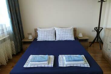 پانسیون Stefi House