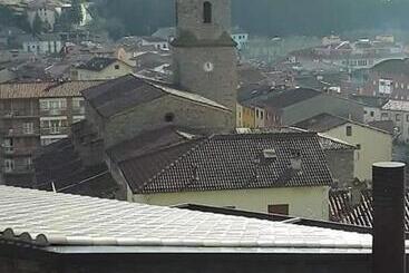 Apartamenty turystyczne Pis Amb Encant A Campdevànol,al Centre Del Poble