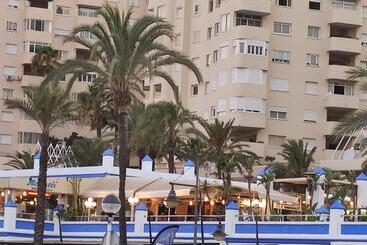 Tourist flats Casa Trebol Parquing Gratis