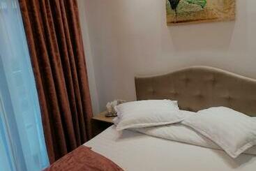 Pension Casa Constantin Vic