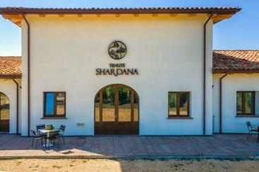 Turista apartmanok Near Alghero Shardana Guest House With Swimmool