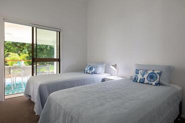 Turistlägenheter The Pool House Coolum Beach