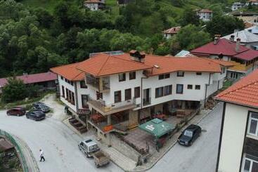 Pensjonat къща за гости камината