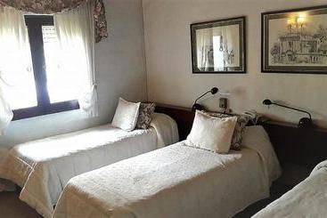 هتل Hostal de la Sierra del Tandil