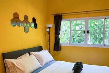 هتل โรงแรมบ้านเพิ่มสุข อิมแพ็ค เมืองทอง