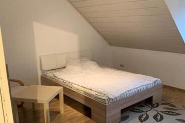 游客公寓 5 Room Apartment In Zülpich