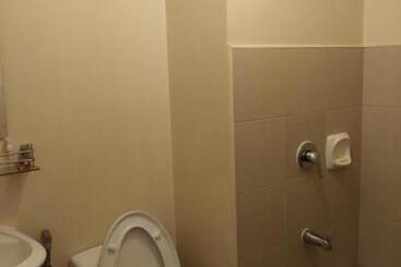 Vandrarhem Avida Atria Khalexa S Place Iloilo