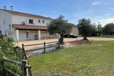 آپارتمانهای توریستها Appartements Calmes Le Mas De Lauriane