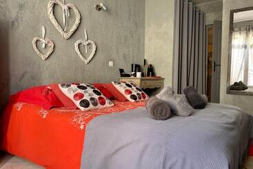 צימר Villa Fiora Chambre