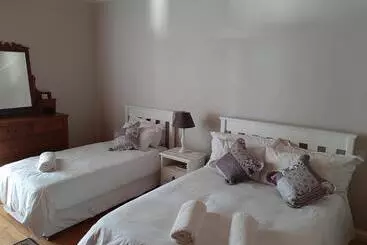 Majatalo De Graaff Manor