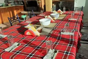 ペンション айрови