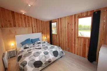 ツーリストアパートメント La Salamandrine, à 600 M Du Centre Historique Par Un Sentier