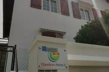 Aamiaismajoitus (B&B) Chambres D Hôtes Hor Dago Près De La Gare D Hendaye Avec Le Petit Déjeuner