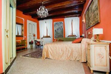 تختخواب و صبحانه Il Palazzo Vecchio