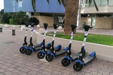 تختخواب و صبحانه Tanzi Home